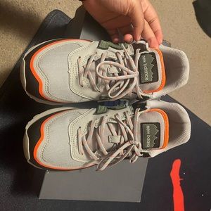 I am selling newbalance 574 All Terrain Grey olive !great condition worn twice